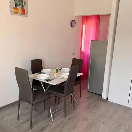 Apartment Cactus House *